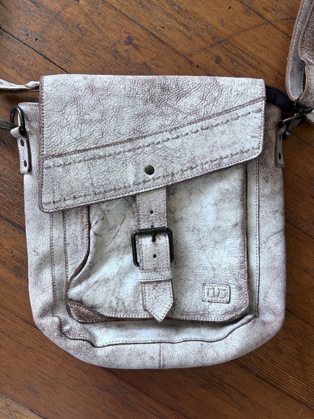 Bed Stu Ainhoa LTC Crossbody Leather Purse - Picture 4 of 14